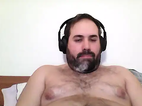 Snapshot of The_Masterxxx14 chatting on 04.01.26 The Masterxxx14 online show from 04.01.26