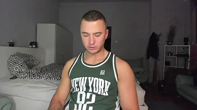 Snapshot of paulblack21 chatting on 11.21.25 paulblack21 online show from 11.21.25