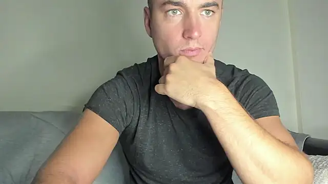 Snapshot of paulblack21 chatting on 01.13.26 paulblack21 online show from 01.13.26