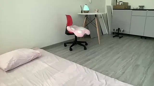 JuicyHelenX online show from 07.13.26