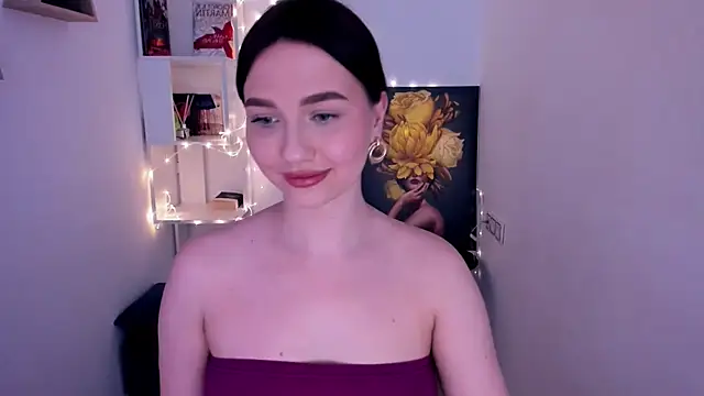 Snapshot of GracefulLook chatting on 03.07.25 GracefulLook online show from 03.07.25