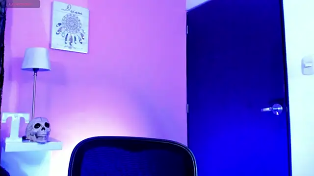 TaylorEvanss online show from 10.18.25