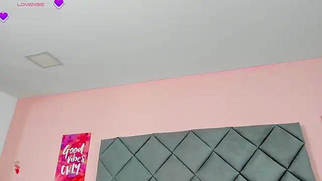 TaylorEvanss online show from 11.23.25