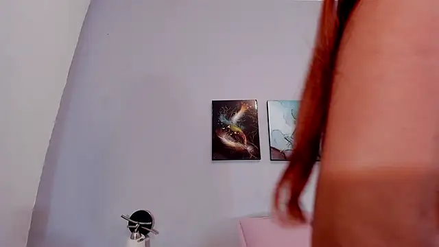 Snapshot of Estrella_Duran chatting on 06.05.26 Estrella Duran online show from 06.05.26