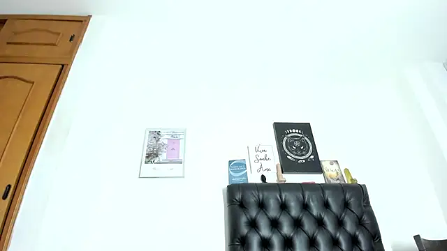 JohanyLatino online show from 01.28.25