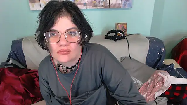 EverlyRays online show from 12.21.25