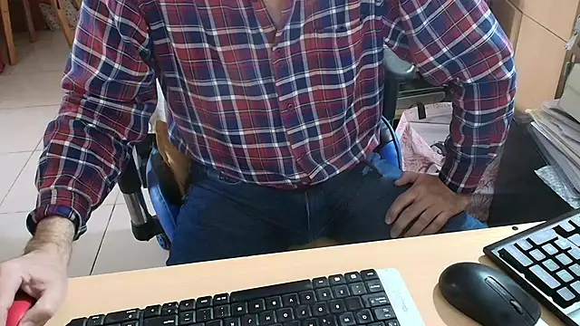 Snapshot of angelgarcia269 chatting on 07.24.26 angelgarcia269 online show from 07.24.26