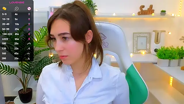  Eliizabeth  online show from 01.23.25