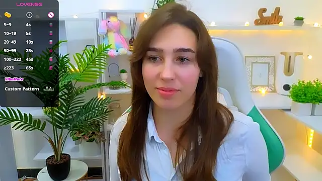  Eliizabeth  online show from 01.24.25