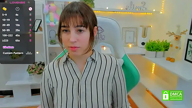  Eliizabeth  online show from 01.29.25