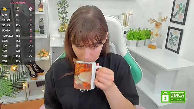  Eliizabeth  online show from 03.17.25