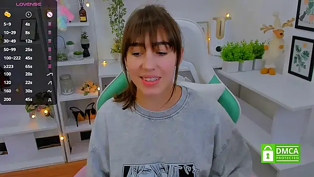  Eliizabeth  online show from 03.22.25