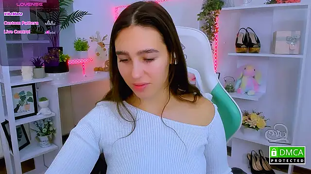  Eliizabeth  online show from 12.16.25