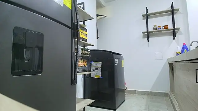 Snapshot of roxana_collins chatting on 03.11.26 roxana collins online show from 03.11.26