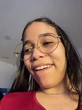 Snapshot of tati_reyess chatting on 05.06.26 tati reyess online show from 05.06.26