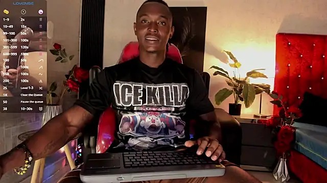 DannSmmith online show from 12.15.25