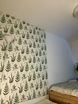 Snapshot of Marie_Diaze chatting on 12.07.24 Marie Diaze online show from 12.07.24