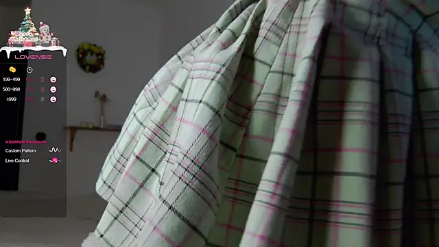 Snapshot of Marie_Diaze chatting on 01.12.25 Marie Diaze online show from 01.12.25