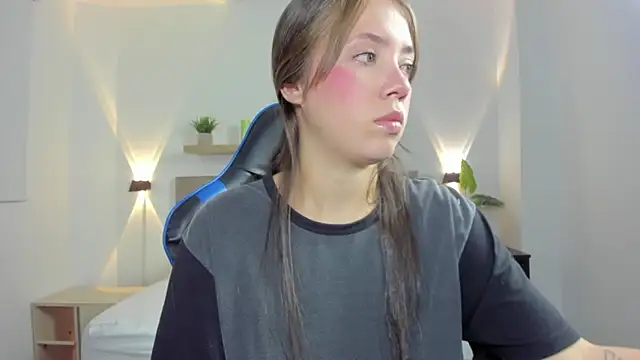 Snapshot of nataly_rodri chatting on 02.14.26 nataly rodri online show from 02.14.26