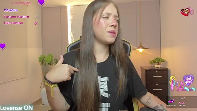 Snapshot of nataly_rodri chatting on 03.10.26 nataly rodri online show from 03.10.26