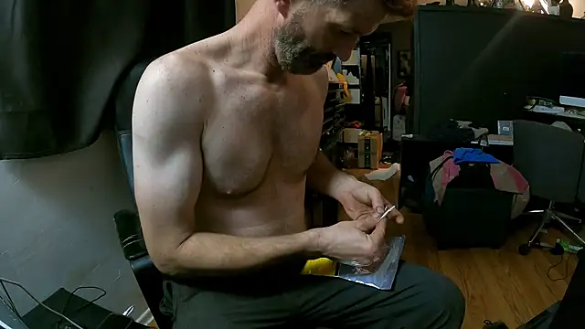 Snapshot of leanjamesdean chatting on 09.22.25 leanjamesdean online show from 09.22.25