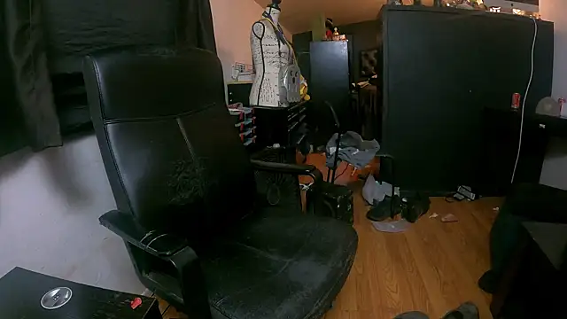 Snapshot of leanjamesdean chatting on 10.02.25 leanjamesdean online show from 10.02.25