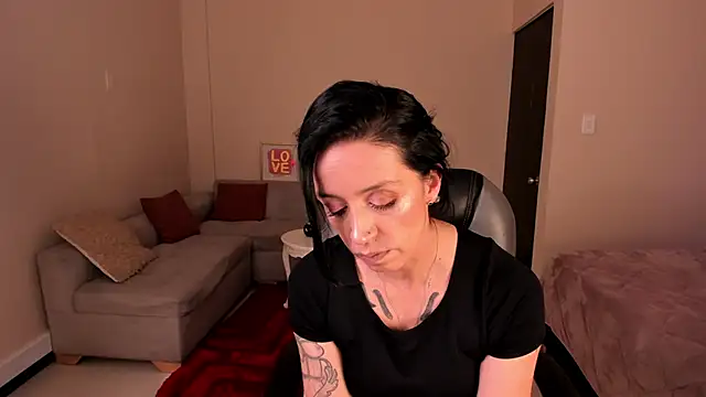 Kristen Garner online show from 03.12.26