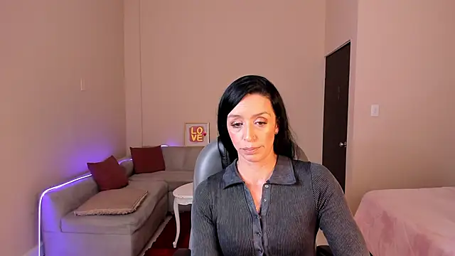 Kristen Garner online show from 05.25.26