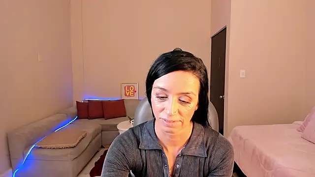 Kristen Garner online show from 06.05.26