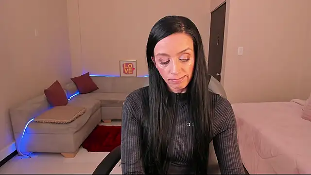 Kristen Garner online show from 06.12.26