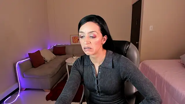 Kristen Garner online show from 07.02.26