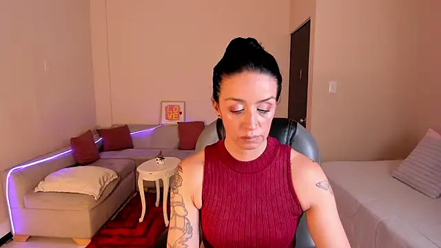 Kristen Garner online show from 07.25.26