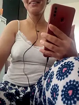 lolo890 online show from 10.30.25