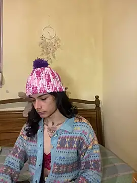 Snapshot of calliemaggotbone chatting on 02.17.26 calliemaggotbone online show from 02.17.26