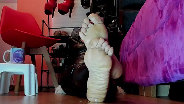  BrendaMichel  online show from 03.19.25