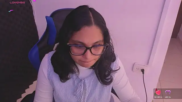 Cuteprincess21 online show from 04.22.26