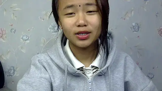 Snapshot of cute_sapna chatting on 12.15.24 cute sapna online show from 12.15.24