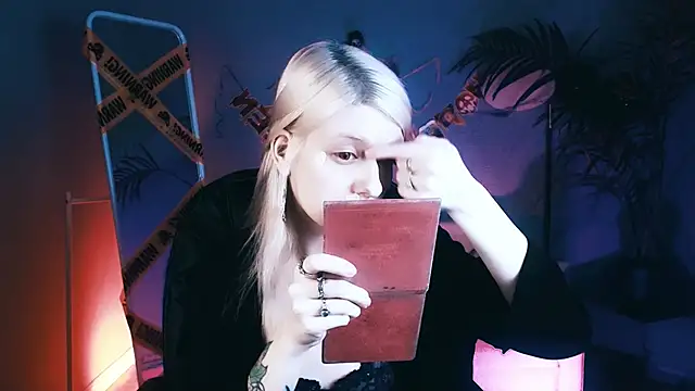 Snapshot of Noah_ElmerX chatting on 11.01.25 Noah ElmerX online show from 11.01.25