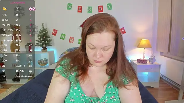 Snapshot of CutieGinger chatting on 01.07.25 CutieGinger online show from 01.07.25