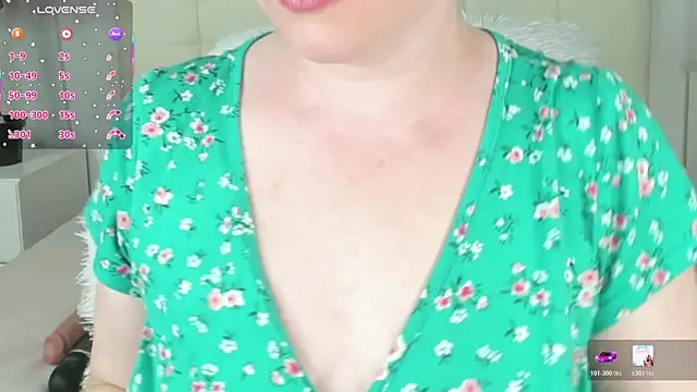 CutieGinger online show from 04.23.26