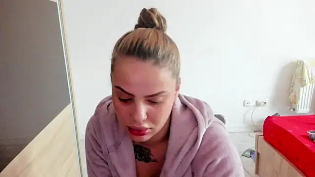 Ellyslimdoll online show from 11.20.25