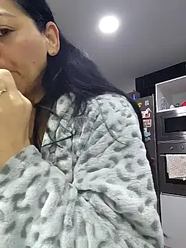 Snapshot of bruneta_sexy23 chatting on 02.08.25 bruneta sexy23 online show from 02.08.25