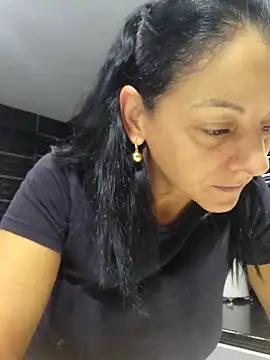 Snapshot of bruneta_sexy23 chatting on 09.27.25 bruneta sexy23 online show from 09.27.25