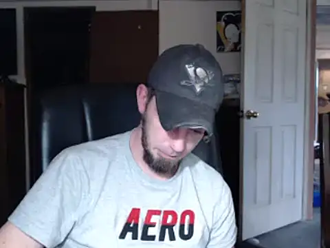 Snapshot of pensguy30 chatting on 12.31.24 pensguy30 online show from 12.31.24