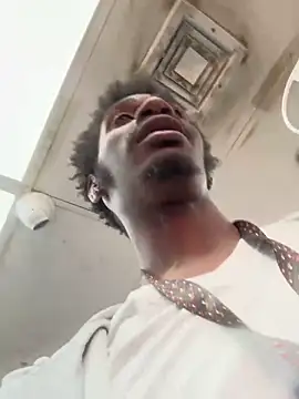 Snapshot of ITSONLYKENNY chatting on 12.22.24 ITSONLYKENNY online show from 12.22.24