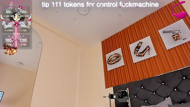 Snapshot of Cristale69 chatting on 12.18.25 Cristale69 online show from 12.18.25