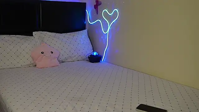 Snapshot of sweet_melanin21 chatting on 12.14.24 sweet melanin21 online show from 12.14.24