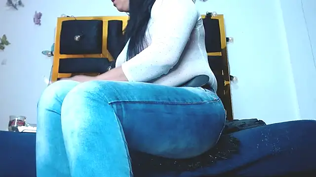 Helennahot online show from 01.25.25