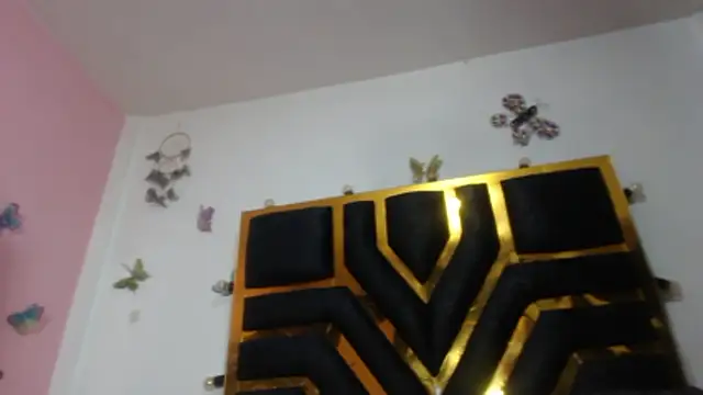 Snapshot of Helennahot chatting on 01.14.26 Helennahot online show from 01.14.26