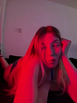 Snapshot of VeraSerephina chatting on 03.12.25 VeraSerephina online show from 03.12.25